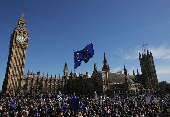 Manifestación contra el Brexit, junto al Parlamento británico. Foto: Daniel Leal-Olivas/ AFP.