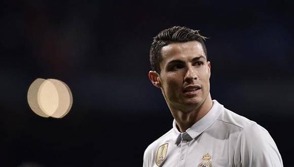 Supuestamente Cristiano Ronaldo habría evitado pagar sus impuestos. Foto: AFP.