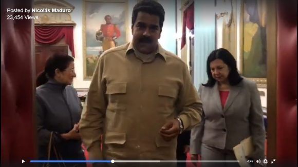 Captura de pantalla del video difundido a través de la cuenta en Facebook del presidente Maduro.
