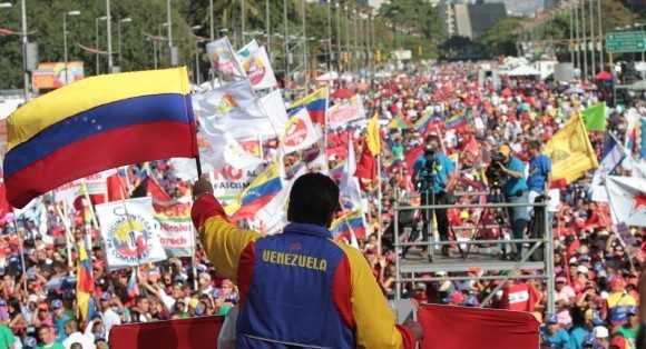 Gran Marcha de la Juventud por la Paz y por la Vida realizada el sábado 15 de febrero de 2014, en Caracas, encabezada por el Presidente Nicolás Maduro. Foto: Prensa Presidencial/ Miraflores.