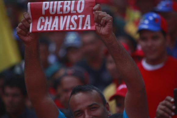 Pueblo Chavista se Concentra en Caracas