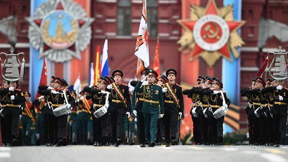 La orquesta del ejército ruso durante la celebración por el 72 aniversario del triunfo sobre el nazismo. Foto: Alexandr Vilf/ Sputnik.