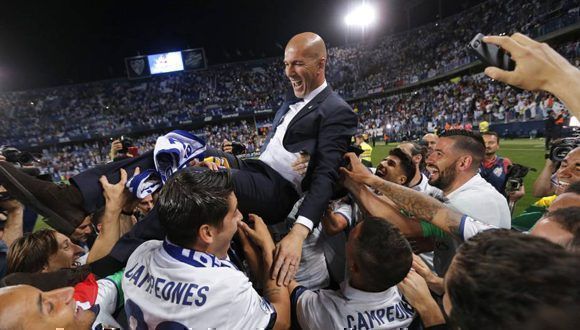 Real Madrid celebra su 33 título de Liga. Foto tomada de El País.