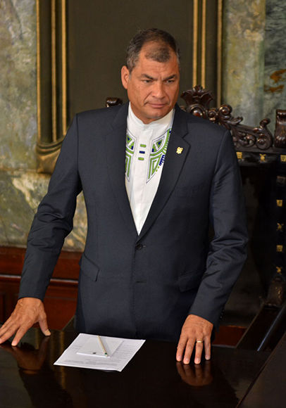 Rafael Correa Delgado, Presidente de Ecuador recibe el Honoris Causa en el Aula Magna de la U.H. Foto: Roberto Garaycoa Martínez/ Cubadebate.