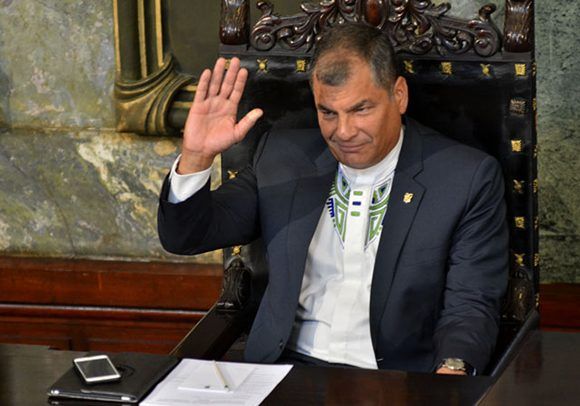Rafael Correa Delgado, Presidente de Ecuador recibe el Honoris Causa en el Aula Magna de la U.H. Foto: Roberto Garaycoa Martínez/ Cubadebate.