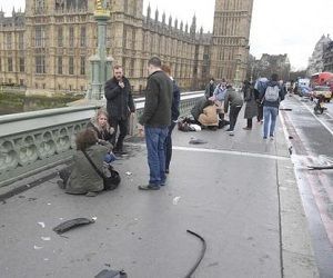 Imágenes tras el ataque en Londres en ell puente de Westminster y cerca del Parlamento británico Imágenes tras el ataque en Londres en ell puente de Westminster y cerca del Parlamento británico. Foto: Reuters.