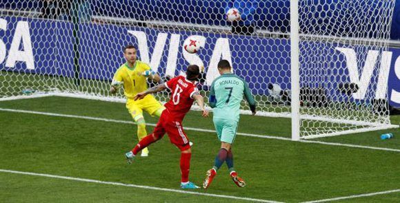 En el minuto 8', Cristiano Ronaldo anotó el único gol del partido Portugal-Rusia de la Copa Confederaciones. Foto: Reuters.