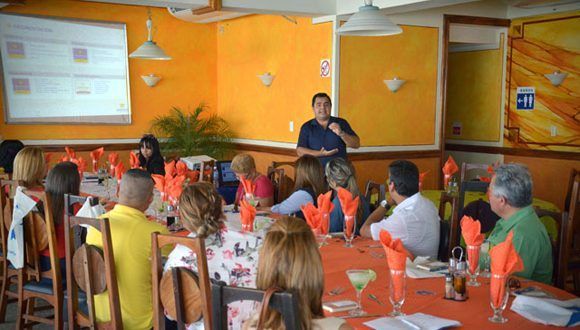 Presentación del producto turístico Iberstar dirigido al mercado interno en la etapa de verano, promocionado ante agencias de viajes, ejecutivos de venta y turoperadores , en la ciudad de Holguín, Cuba, el 2 de junio de 2017. ACN FOTO/Juan Pablo CARRERAS