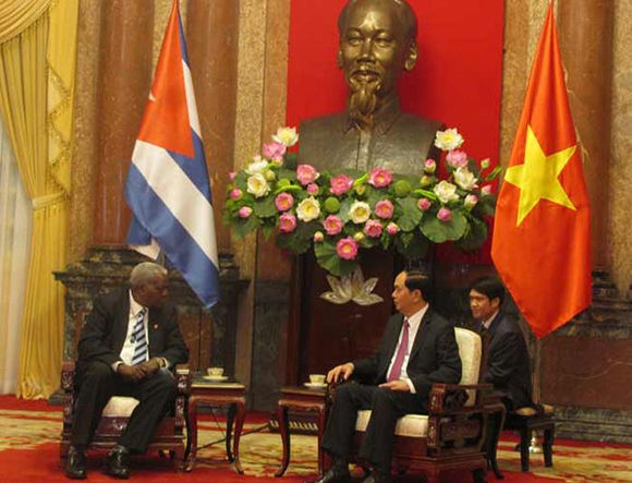 Esteban Lazo, president of the National Assembly of the People's Power and Vietnamese President Tran Dai Quang.  