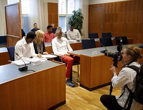 Voleibolistas cubanos en el tribunal de Tampere. Foto: AFP.