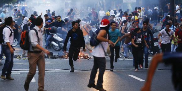 El gobierno de los Estados Unidos incentiva la violencia en Venezuela. Foto. Reuters.