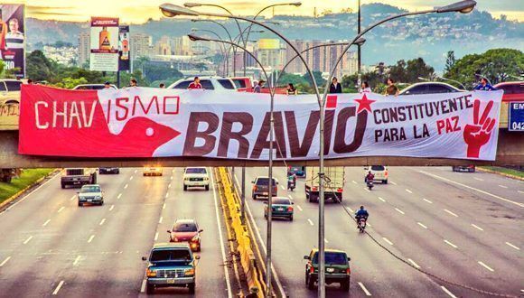 "Chavismo Bravo en Altamira", una imagen que circula en las redes sociales. Foto: @IsisCasanovaRuj/ Twitter.