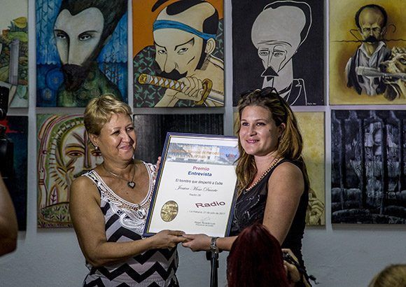 Jessica Mesa Duarte, premio Entrevista, de Radio 26. Foto: Ismael Francisco/Cubadebate.