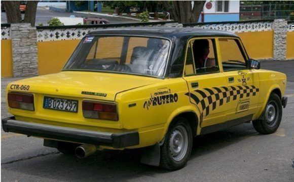 Taxi Rutero. Foto: Ismael francisco / Archivo de Cubadebate