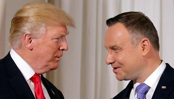 El presidente de Estados Unidos, Donald Trump, se ha comprometido este jueves a apoyar a Polonia frente al "comportamiento desestabilizador" de Rusia. Foto: Reuters.