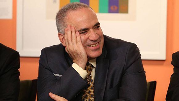 Garry Kasparov regresó al ajedrez tras 12 años sin disputar partidas en torneos oficiales. Foto: AFP.