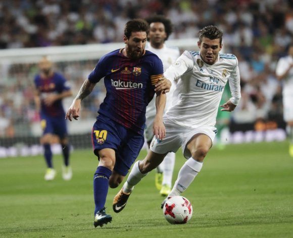 Kovacic volvió a seguir de cerca a Messi. Foto: Álvaro García.