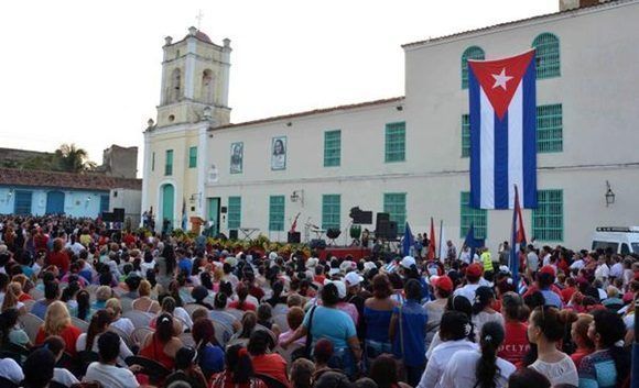 Acto nacional por el aniversario 57 de la Federación de Mujeres Cubanas (FMC) en la Plaza San Juan de Dios, en Camagüey, el 23 de agosto de 2017. ACN FOTO/ Rodolfo BLANCO CUÉ/sdl