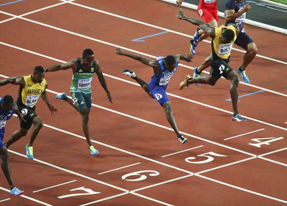 Justin Gatlin gana los 100 metros del Mundial. Foto: Reuters.