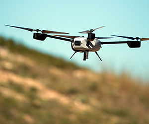 Los drones pueden ser utilizados para diversos fines. Foto tomada de Wondershare Filmora.