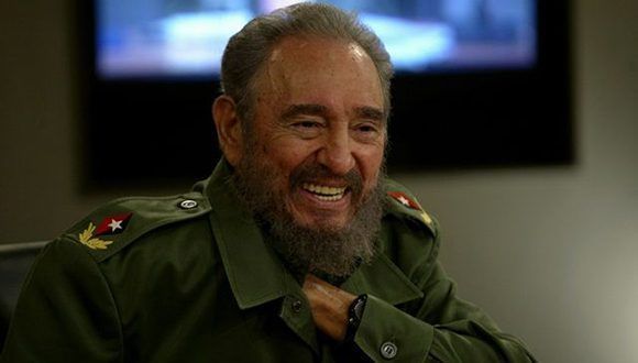 Fidel en la Mesa Redonda. Foto: Ismael Francisco/ Cubadebate.