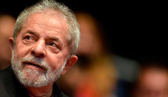 Comentario para una sentencia anunciada, juristas brasileños lanzaron un libro que contesta la sentencia de Moro contra Lula. Foto: La Red 21.