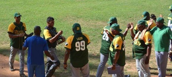 Pinar del Río consolida liderato en campeonato cubano de béisbol. Foto: ACN. 