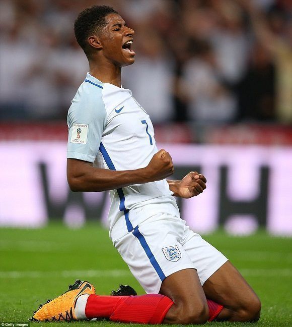 El joven de apenas 19 años, Marcus Rashford, decidió el juego para la selección inglesa. Foto: Getty Images.