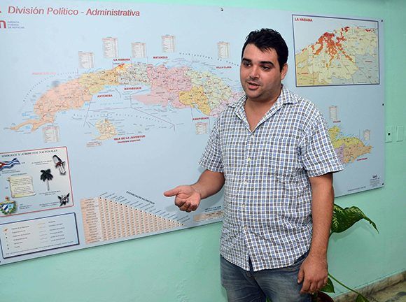 Entrevista al meteorólogo Elier Pila Fariñas, en la Agencia Cubana de Noticias (ACN), en La Habana, Cuba, el 13 de septiembre de 2017. ACN FOTO/ Marcelino VÁZQUEZ HERNÁNDEZ/ rrcc
