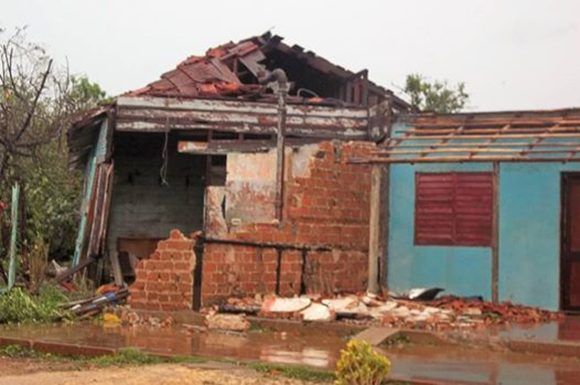 Viviendas afectadas en el municipio de Bolivia, Ciego de Ávila. Foto: Alejandro Companioni/ Facebook.