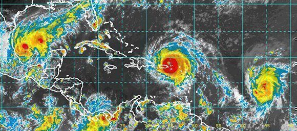 De izq a der: Katia, Irma y José: tres huracanes en una misma región del planeta. Imagen. NOAA/ Vía INSMET.
