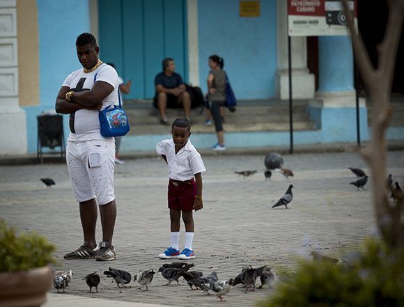 Más de un millón 800 mil alumnos de todos los tipos de enseñanzas regresaron hoy a las aulas. Foto: Irene Pérez/ Cubadebate.