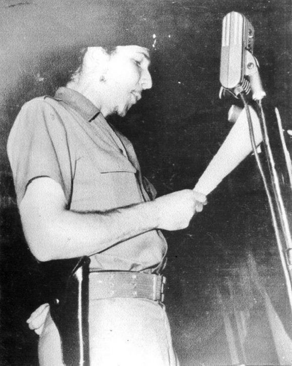 Raúl Castro Ruz en Casa de las Américas, el 11 de septiembre de 1959. Foto: Cortesía Casa de las Américas.