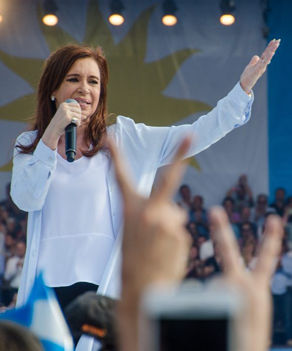 Cristina Fernández de Kirchner encabezó un virtual acto de cierre de campaña de Unidad Ciudadana. Foto: Kaloian/ Cubadebate.