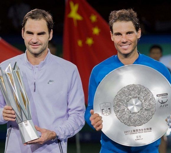 Federer y Nadal en la premiación del torneo de Shangai. Foto: ESPN