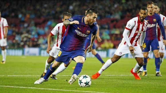 Messi marcó de libre directo. Foto: @FCBarcelona_es.