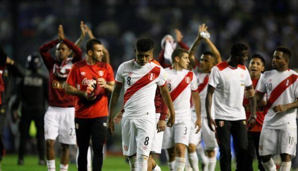 Perú, tras conseguir el empate ante Argentina en las eliminatorias sudamericanas. Foto: AFP.
