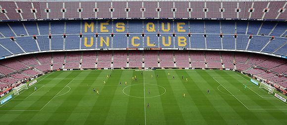 Vista general del Camp Nou vacío, en el partido entre el Barcelona y Las Palmas, jugado a puertas cerradas, el 1 de octubre de 2017. Foto: Albert Gea / Reuters.