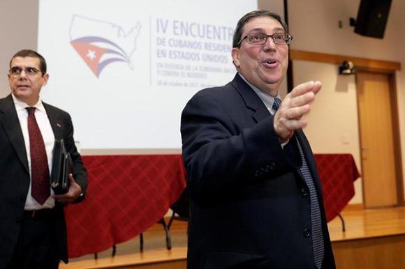 El canciller cubano, Bruno Rodríguez, durantel el IV Encuentro de Residentes Cubanos en Estados Unidos. Foto: @CubaMINREX/ Twitter.