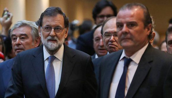 Rajoy a su llegada al Senado. Foto: Susana Vera / Reuters