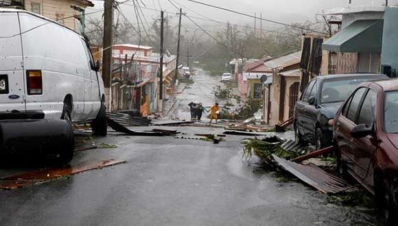 Aumenta el número de muertos en Puerto Rico tras el paso del Huracán María por la isla. Foto: Reuters.