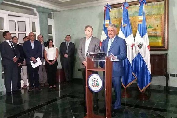 Dominicana: Positiva reunión entre gobierno y oposición venezolana.