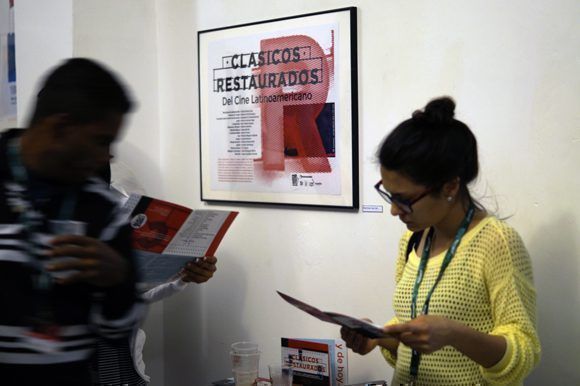 Exposición de carteles "Clásicos Restaurados". Foto: Leysi Rubio/ Cubadebate