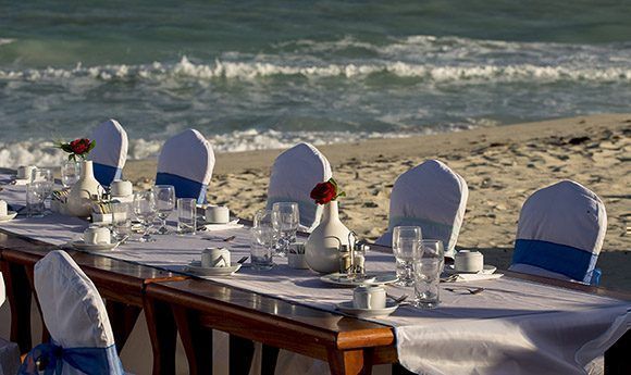 Desayuno frente al mar, hotel en Cayo Santa Maria. Foto: Ismael Francisco/ Cubadebate.