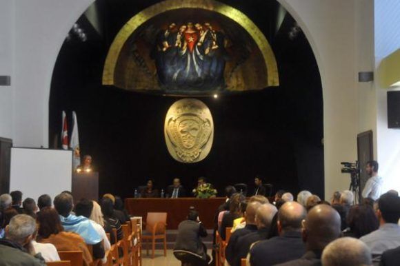 Acto por el aniversario 290 de la Fundación de la Universidad de La Habana, realizado en el Colegio Universitario San Gerónimo de La Habana, Cuba, el 5 de enero de 2018.   Foto: Oriol de la Cruz / ACN