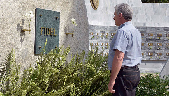 President Miguel Diaz-Canel Bermudez paid tribute to Fidel. Foto: Cubadebate.