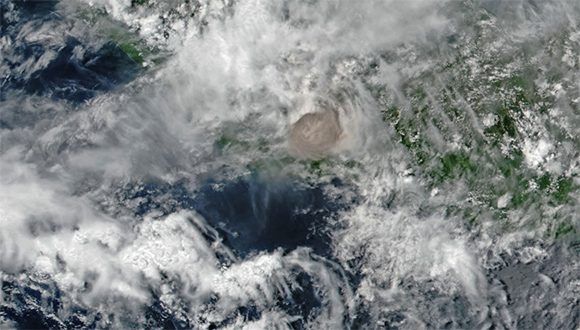 La imagen del día: La erupción del volcán en Guatemala vista desde el  espacio | Cubadebate