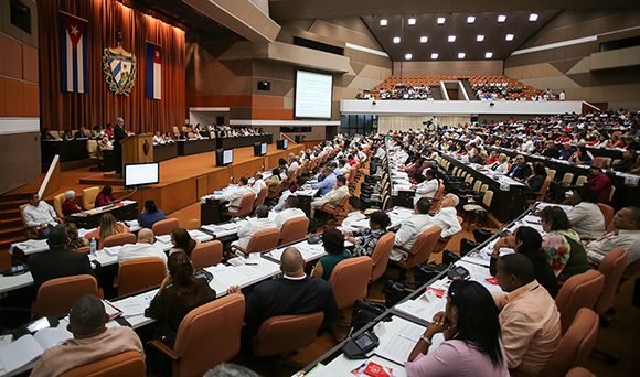 http://media.cubadebate.cu/wp-content/uploads/2019/07/plenario-asamblea-nacional-cuba-1-580x342.jpg