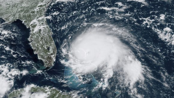 Huracán Dorian Foto NOAA AP