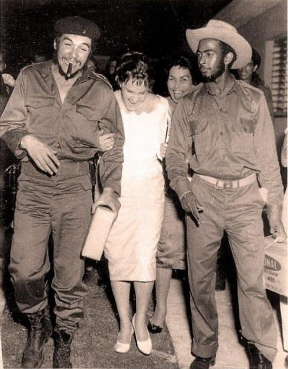 Pombo junto al Che 1959